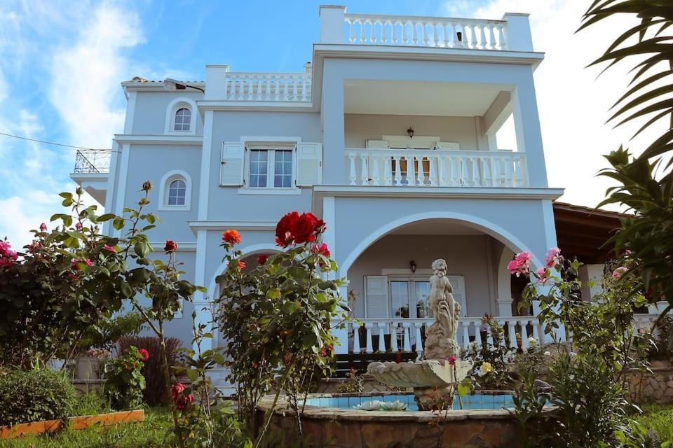 Theros Villa Planos  Luaran gambar